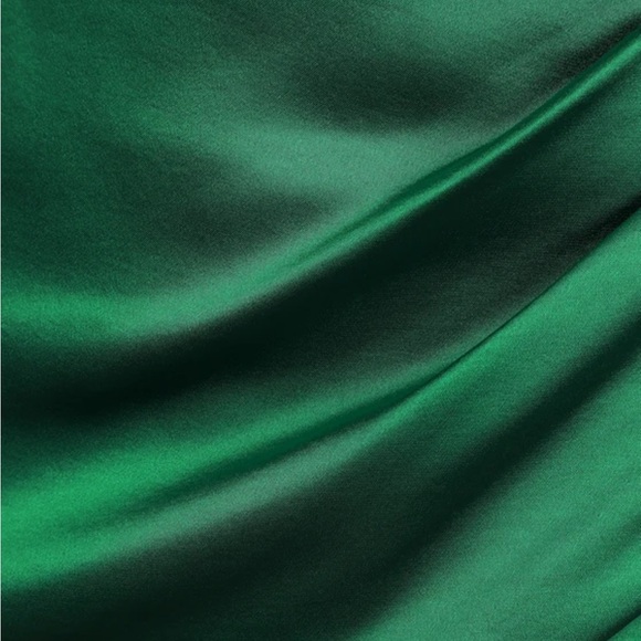 NWT Lulu's emerald green dress - Picture 5 of 5